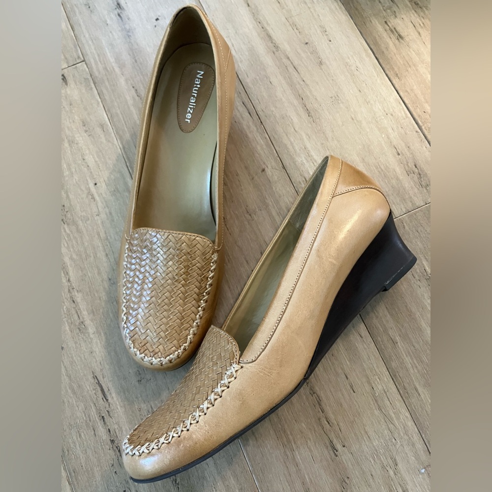 Naturalizer carmel color leather woven detail heel women 9.5 made in Brazil